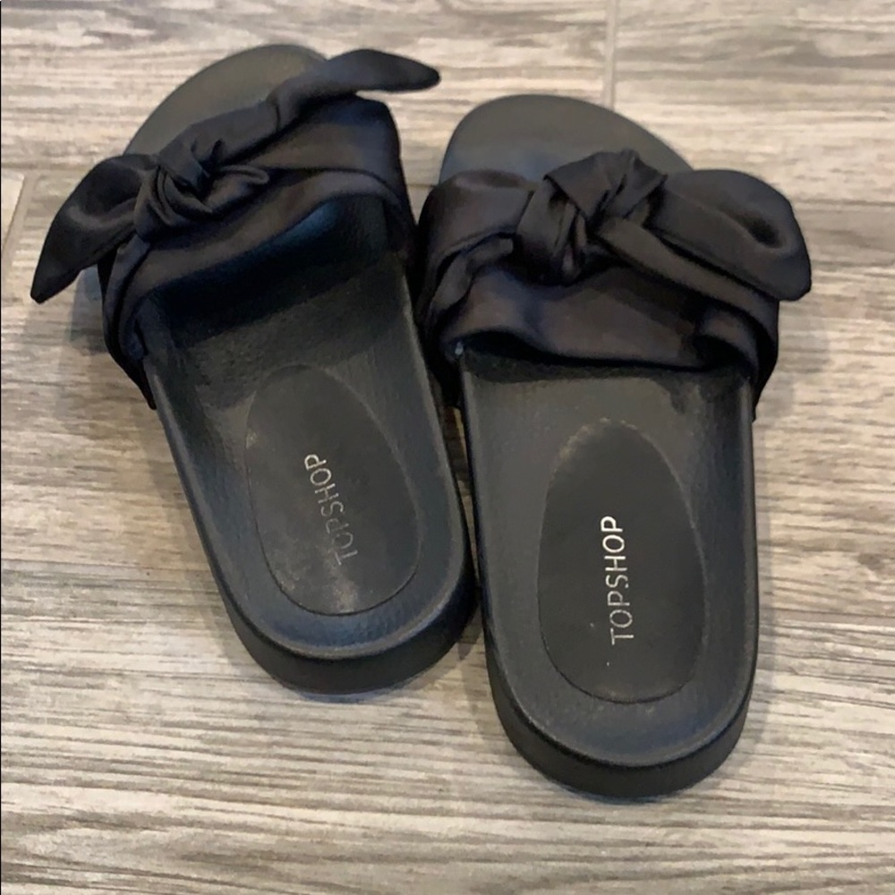TopShop Slides 🖤 - Picture 3 of 4